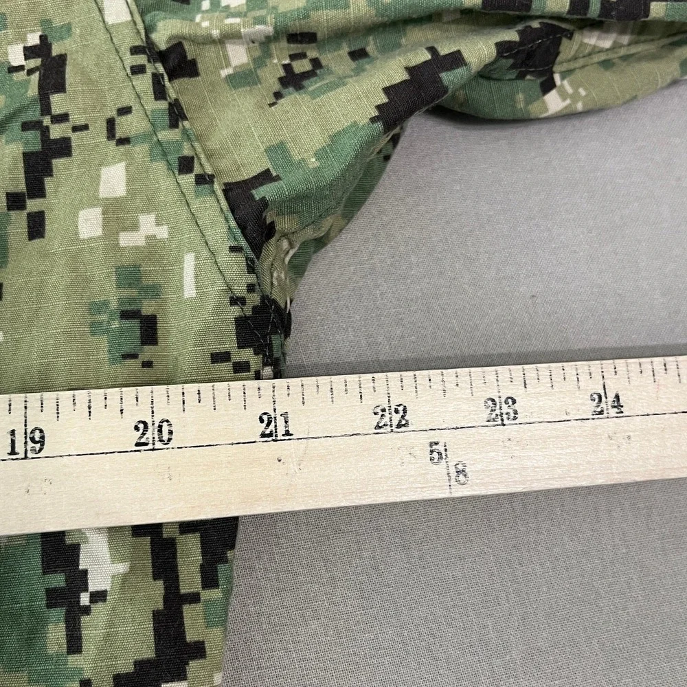 US Navy Blouse NWU Type III Working Uniform Men Small XShort Jacket Digital Camo - Picture 7 of 8